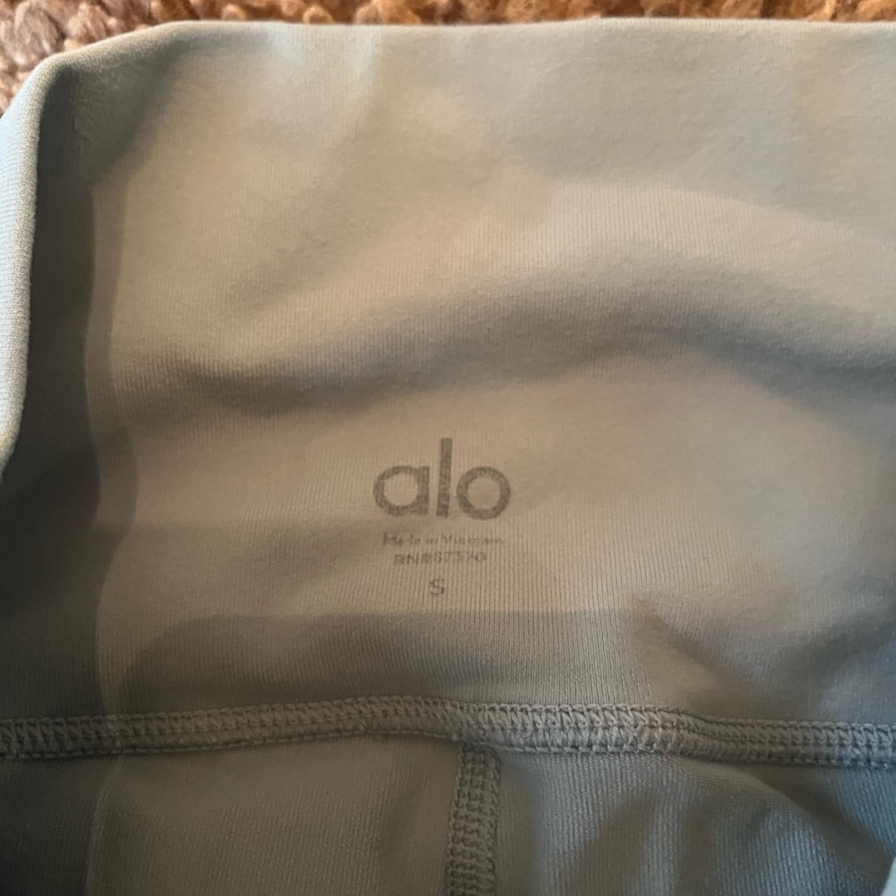 Alo airbrush botanical green leggings - Picture 4 of 4